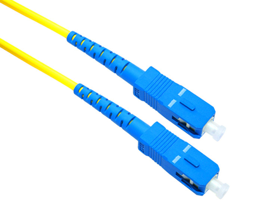 Гибкий провод гибкого 0.9mm металла FTTH Armored оптически с соединителем SC/LC/FC